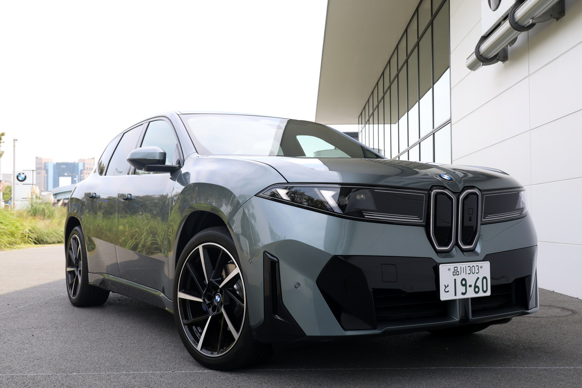 BMWの次世代コンセプト『ノイエクラッセ』、その第1弾モデルとなる『BMW iX3』を取材。