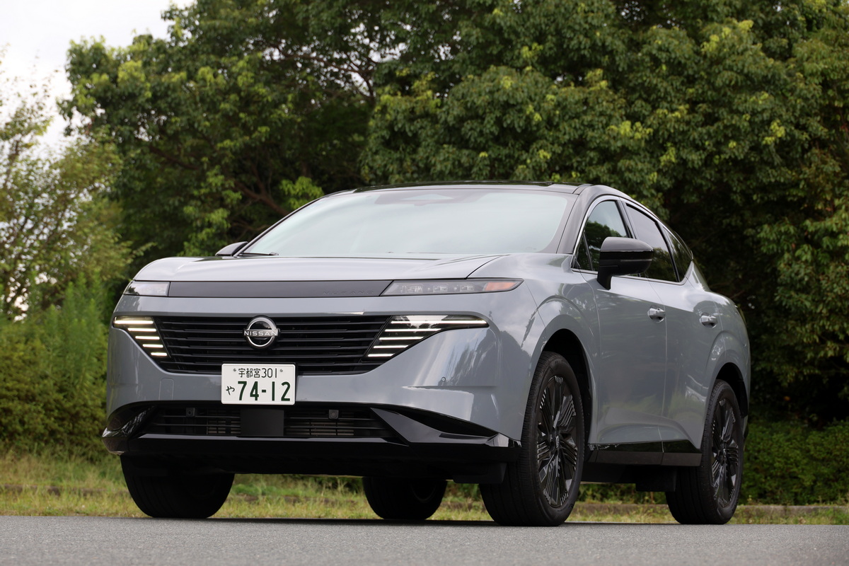 北米で生産される日産ムラーノ。ナンバープレートのサイズから、ボディの大きさが伝わるだろうか。