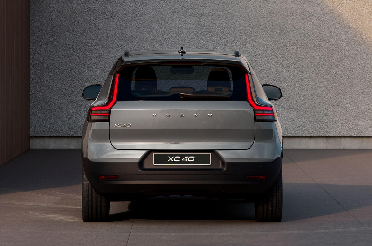 ボルボXC40（改良型）