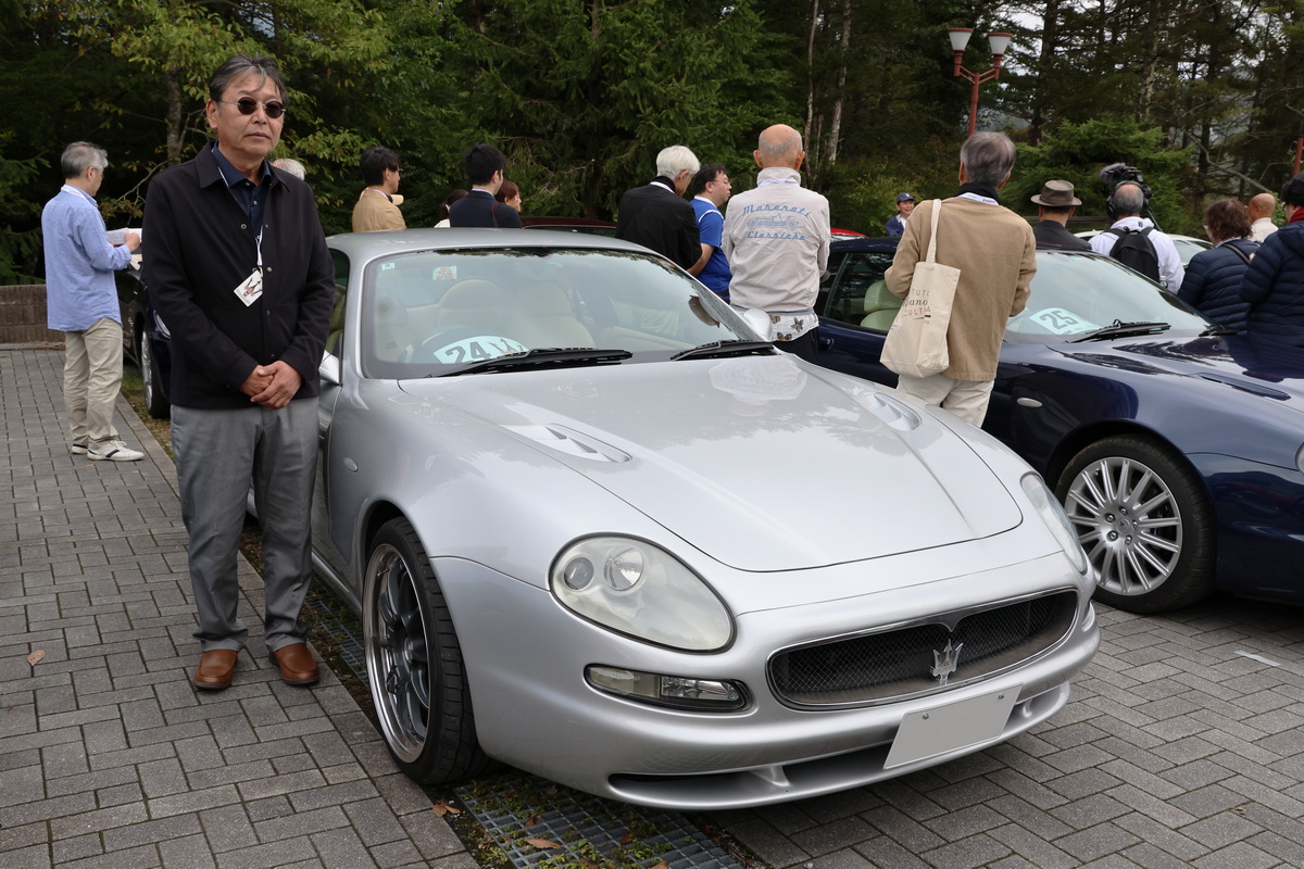 シルバーの3200GTで参加された福田会員。