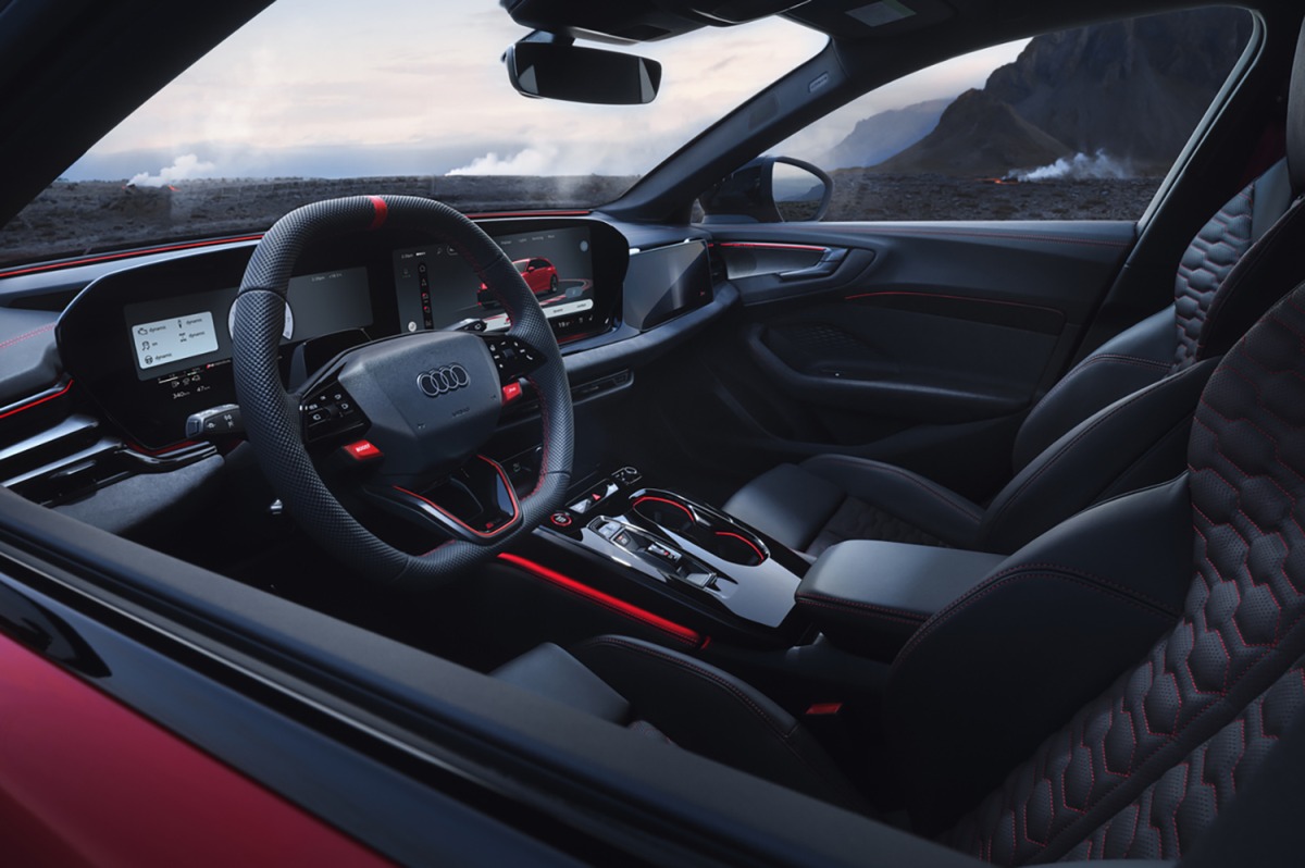 新型アウディRS5