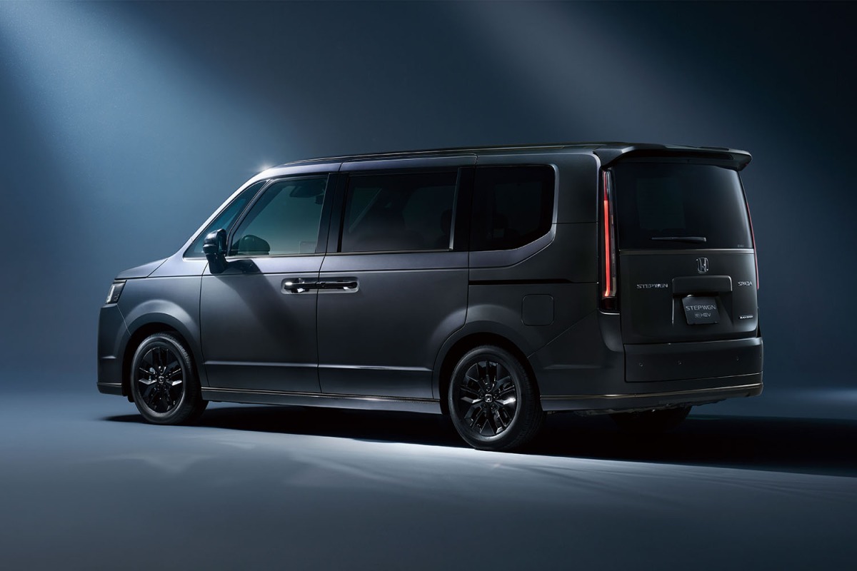特別仕様車『ホンダ・ステップワゴンe:HEVスパーダ・ブラックエディション』。