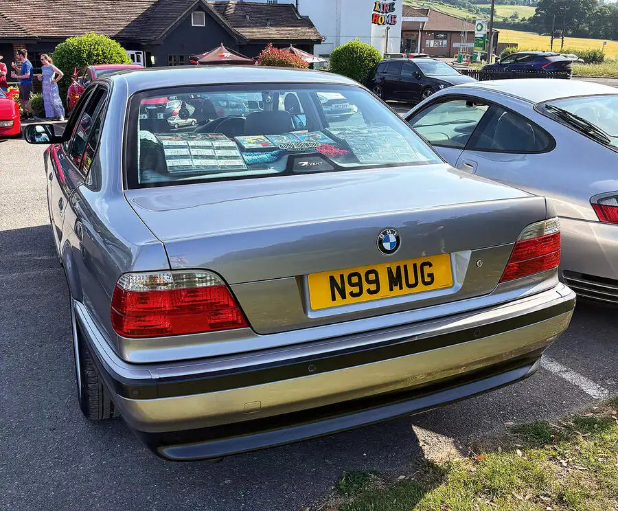 ジョージ・マニングさんのBMW 728i。