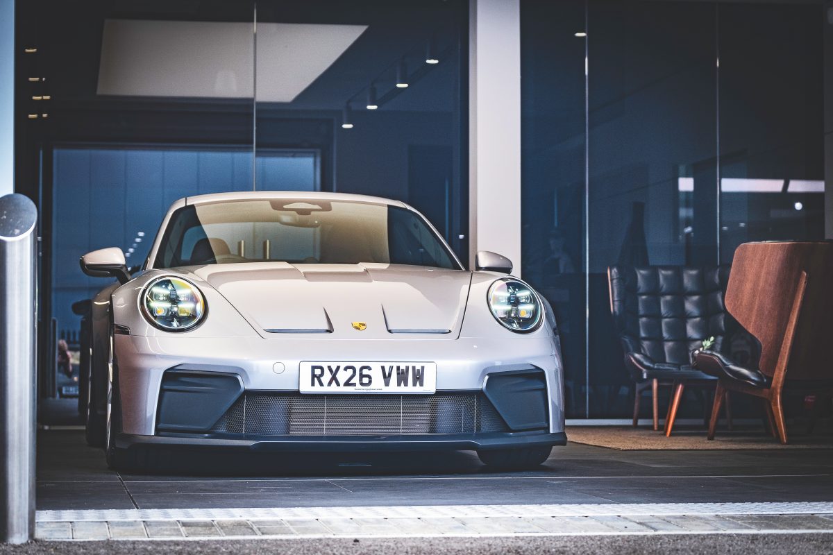 ポルシェ911 GT3ツーリング(992.2型/英国仕様)