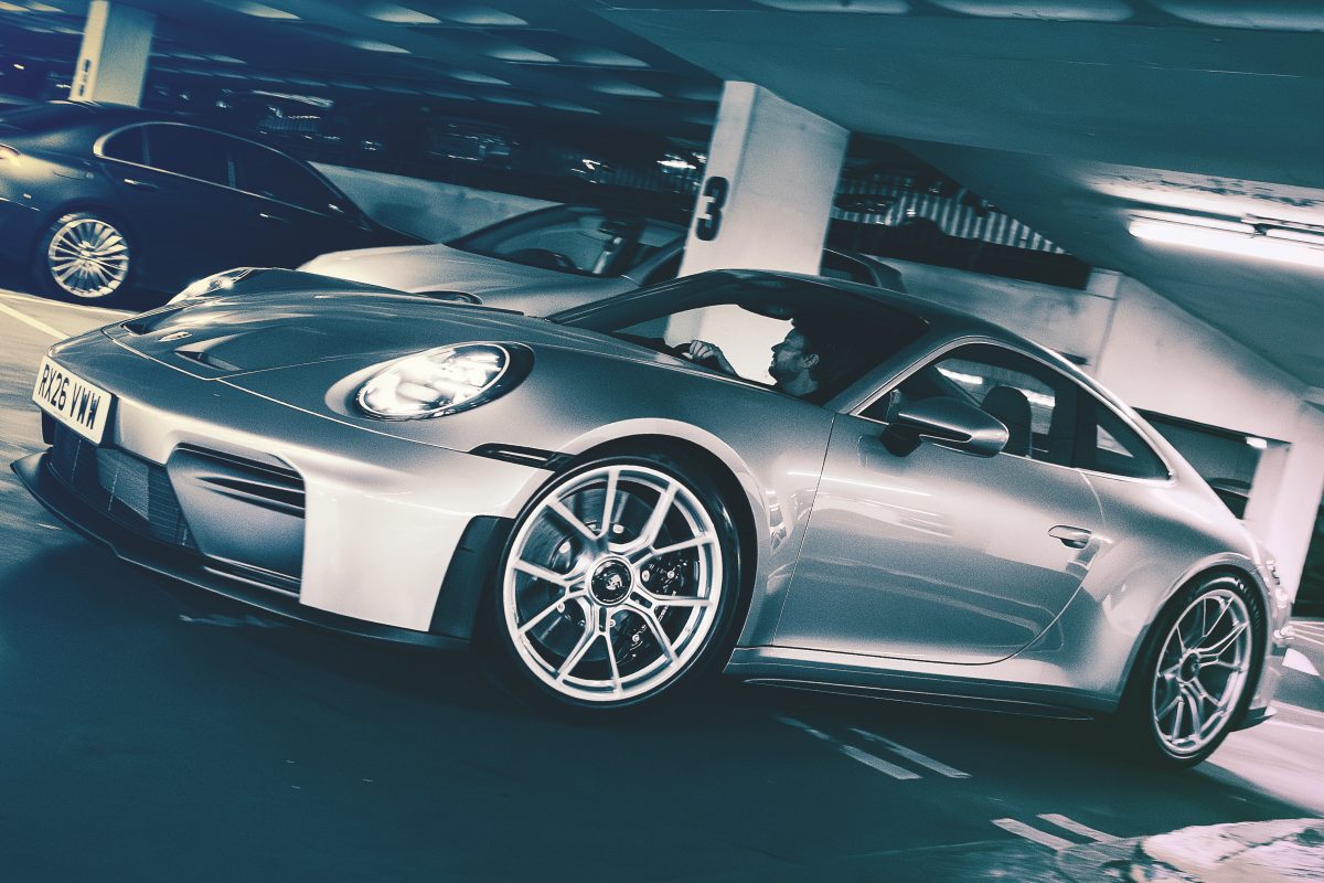 ポルシェ911 GT3ツーリング(992.2型/英国仕様)