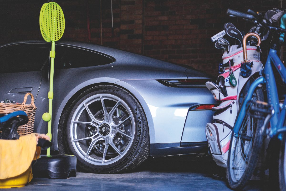 自分のガレージへポルシェ911 GT3ツーリングを迎え入れるという、特別感