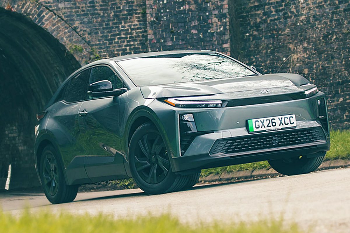 トヨタ C-HR＋ デザイン（英国仕様）