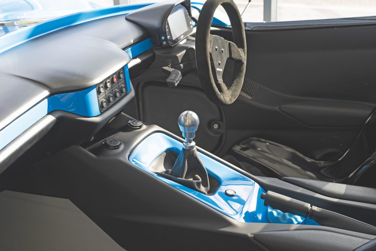 ゼノス E10 R2（英国仕様）