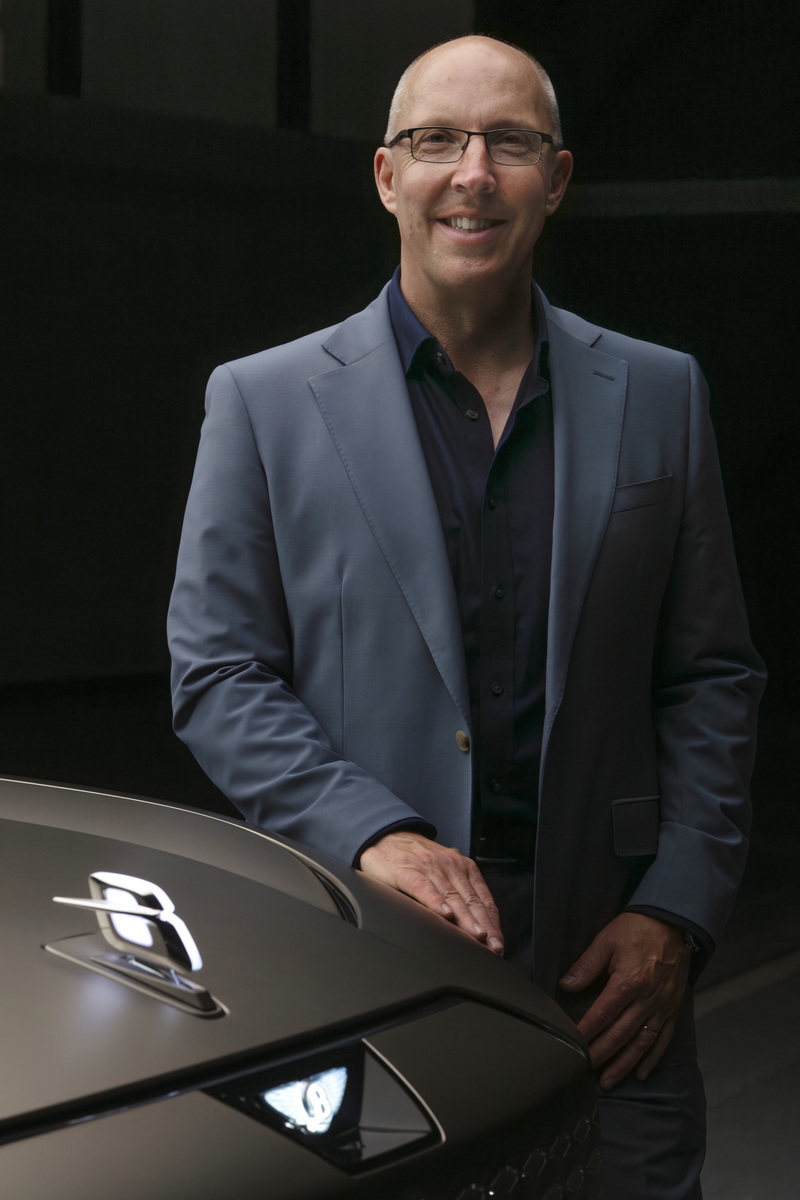 2023年にベントレーへ復帰しチーフデザイナーに就任したロビン・ペイジ。
