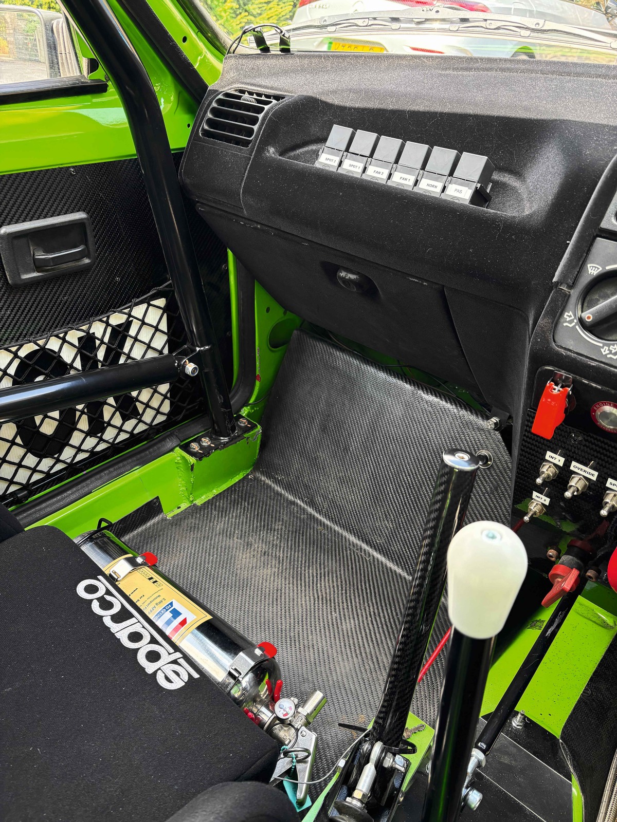 クロプリー編集長のプジョー205 GTi。