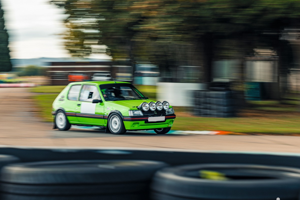 クロプリー編集長のプジョー205 GTi。