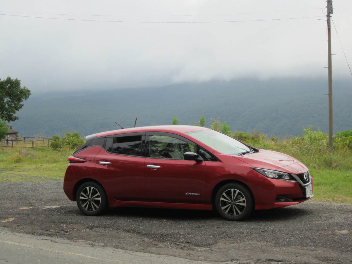 日産リーフ3台目のZE1型40kWh。